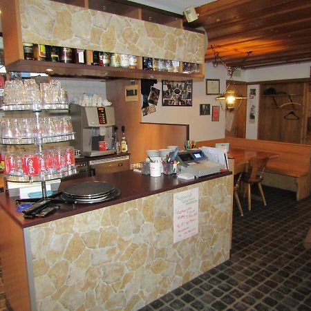 Hotel Restaurant Felsenburg à Kandergrund Extérieur photo
