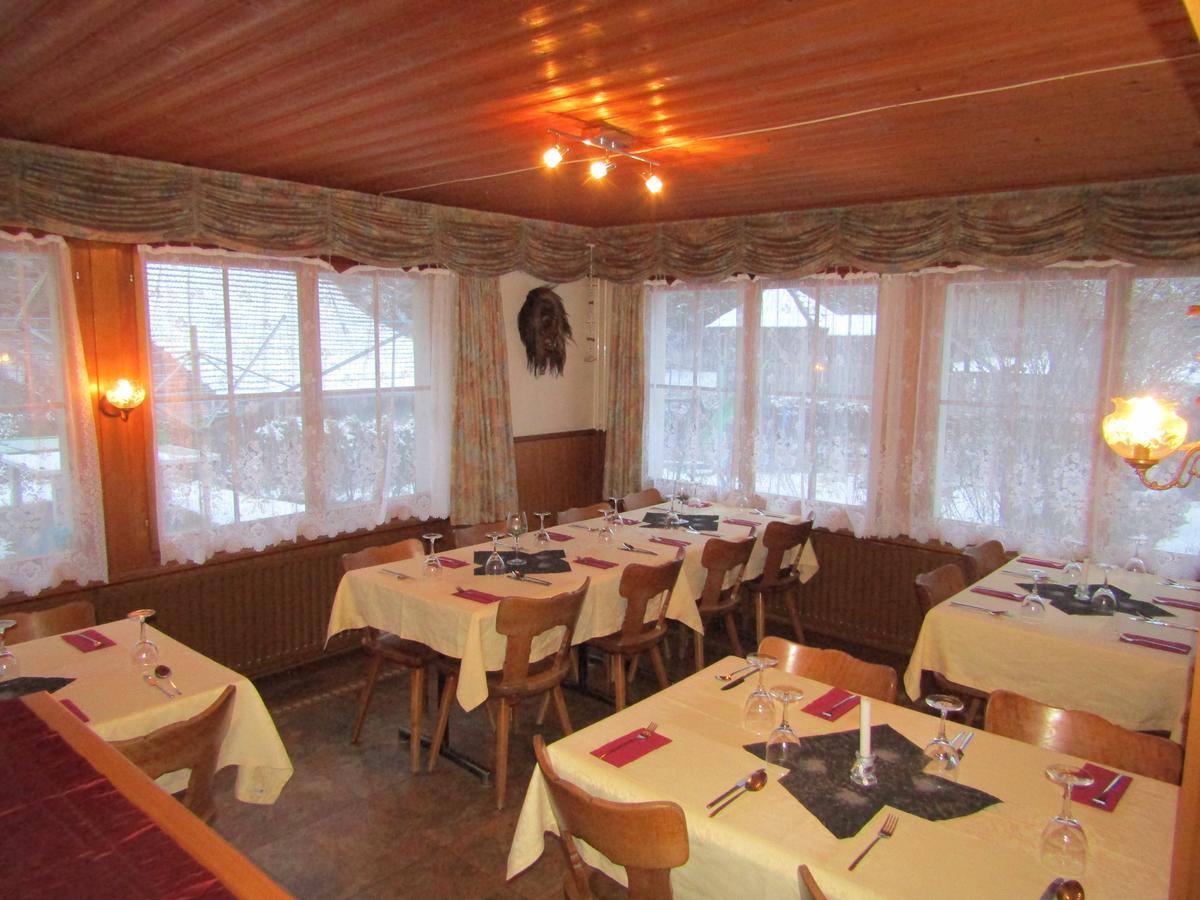 Hotel Restaurant Felsenburg à Kandergrund Extérieur photo